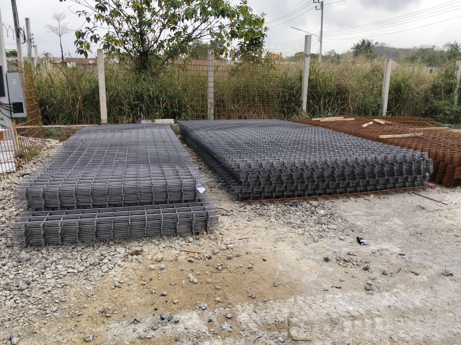 ไวร์เมช ตะแกรงเหล็กไวร์เมช เหล็กเส้นกลม เหล็กข้ออ้อย ไวร์เมชแบบแผง ไวร์เมชแบบแบบม้วน